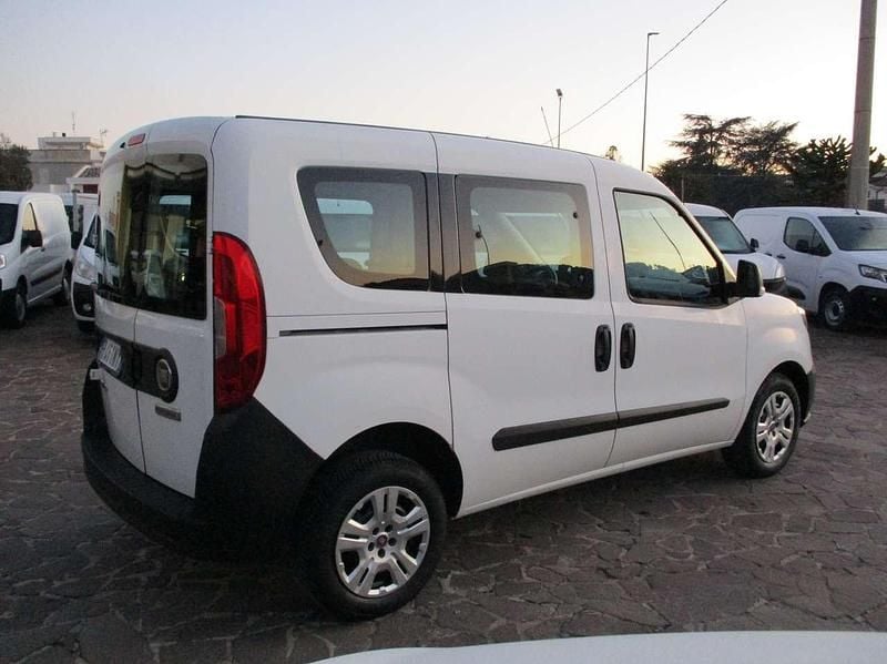 Usata Fiat Doblò 95 CV (69 kW) 2018 Bianco Monovolume