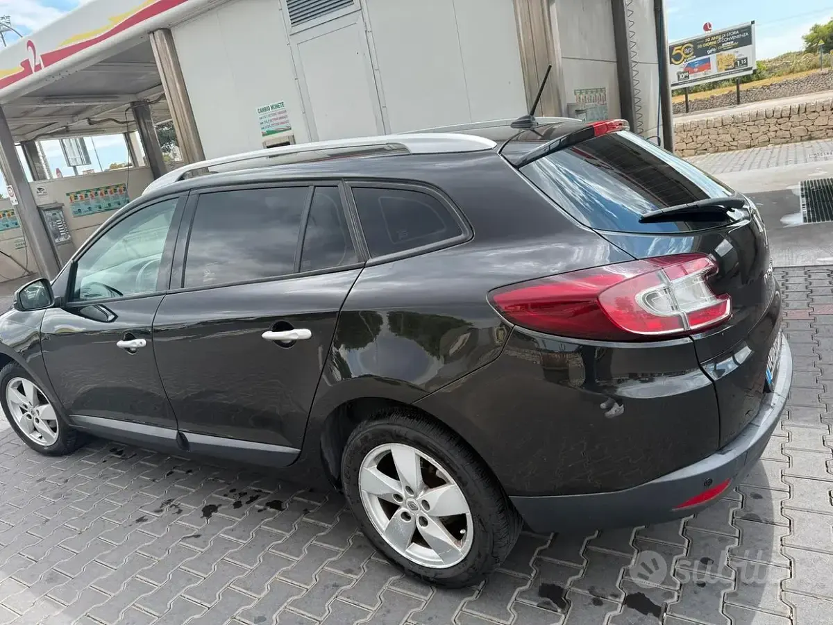 Usata Renault Mégane GrandTour 110 CV (80 kW) 2010 Nero Station wagon