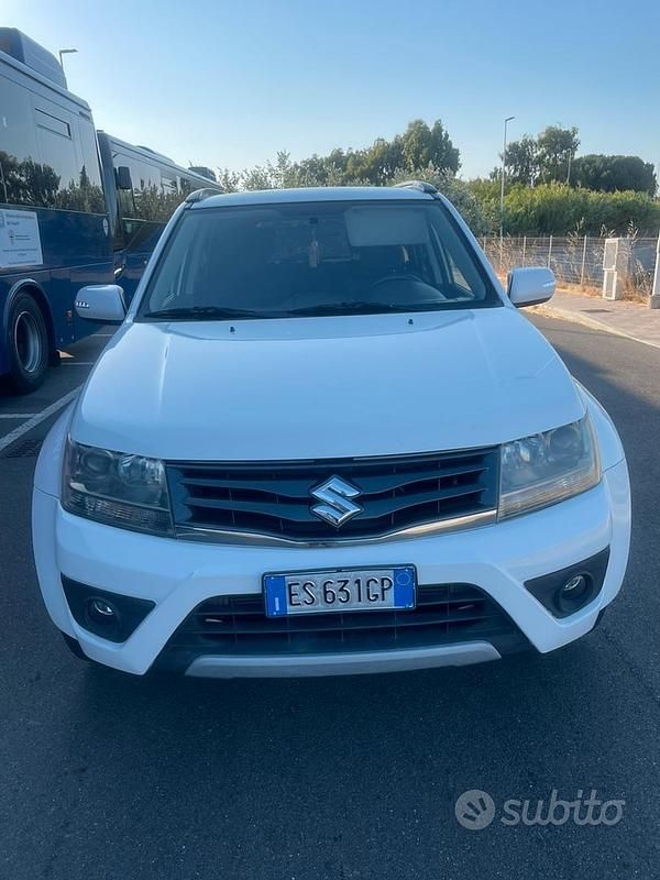 Usata Suzuki Grand Vitara 2013 Bianco SUV