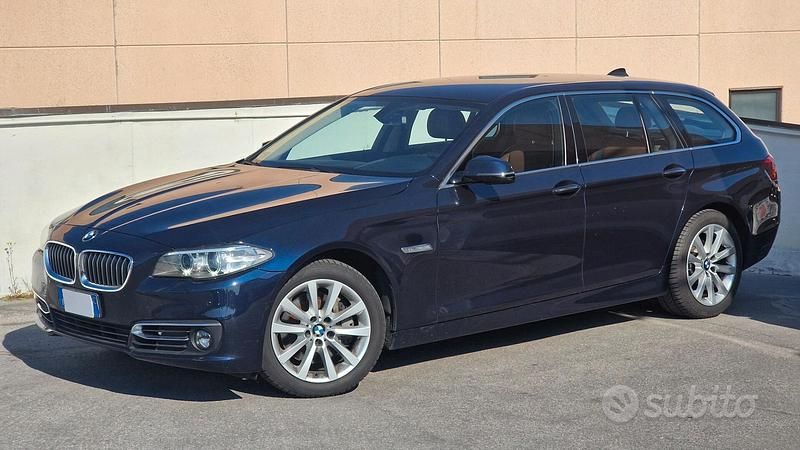 Usata BMW 525 Luxury Line 218 CV (160 kW) 2016 Blu Station wagon