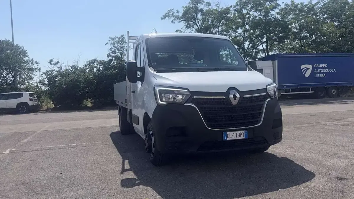 Usata Renault Master 145 CV (106 kW) 2022 Monovolume
