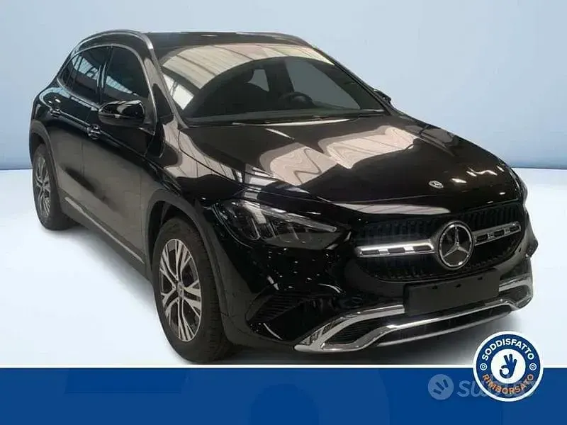 Nuova Mercedes GLA200 150 CV (110 kW) 2026 Nero SUV