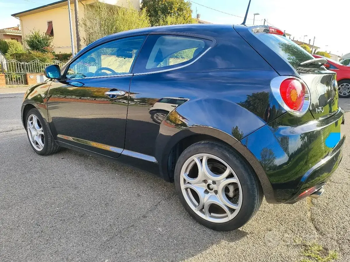 Usata Alfa Romeo MiTo 77 CV (56 kW) 2016 Nero Utilitaria