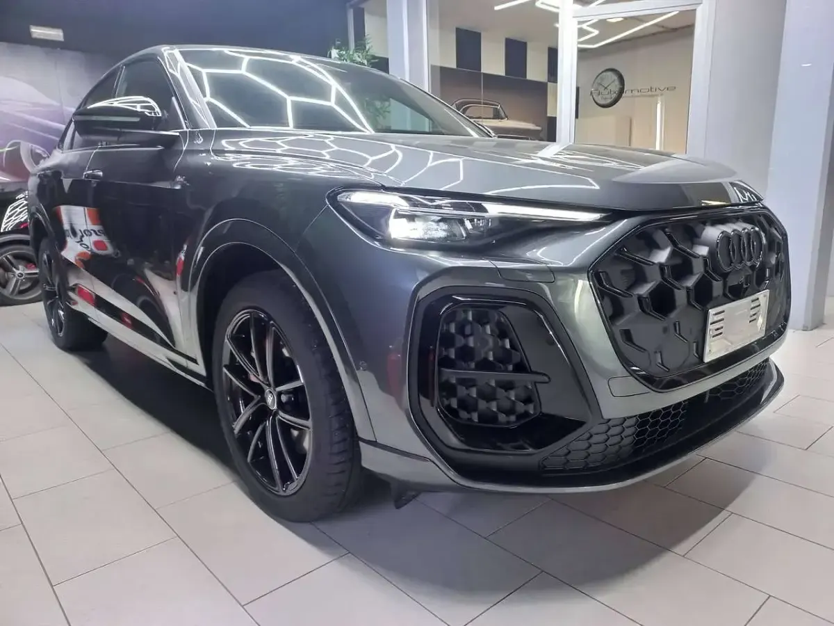 Nuova Audi Q5 Sportback S-Line 204 CV (150 kW) 2025 Grigio SUV