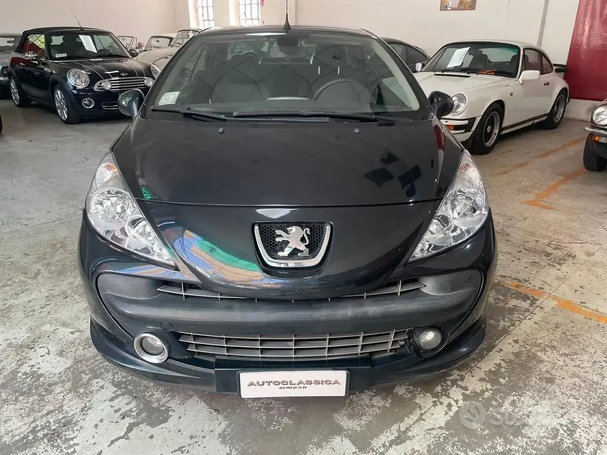 Usata Peugeot 207 CC 109 CV (80 kW) 2008 Nero Cabrio