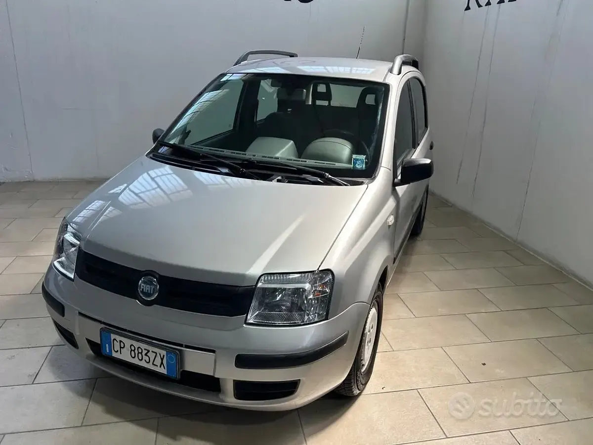 Usata Fiat Panda 54 CV (39 kW) 2006 Grigio Utilitaria