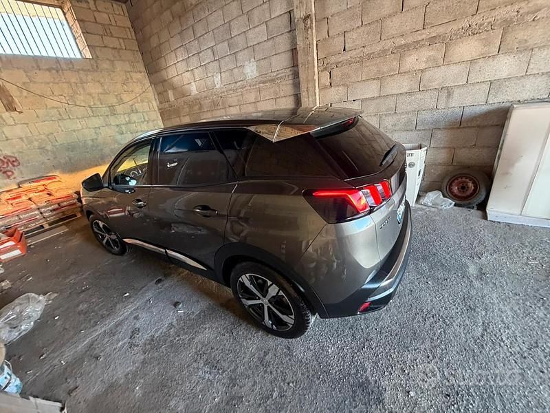 Usata Peugeot 3008 Allure 131 CV (96 kW) 2021 Station wagon