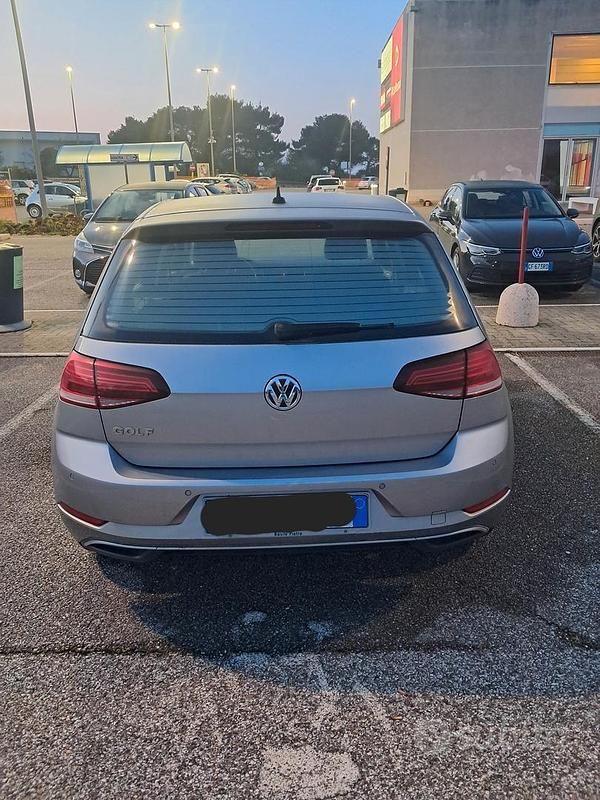 Usata VW Golf VII Executive 116 CV (85 kW) 2018 Grigio Berlina