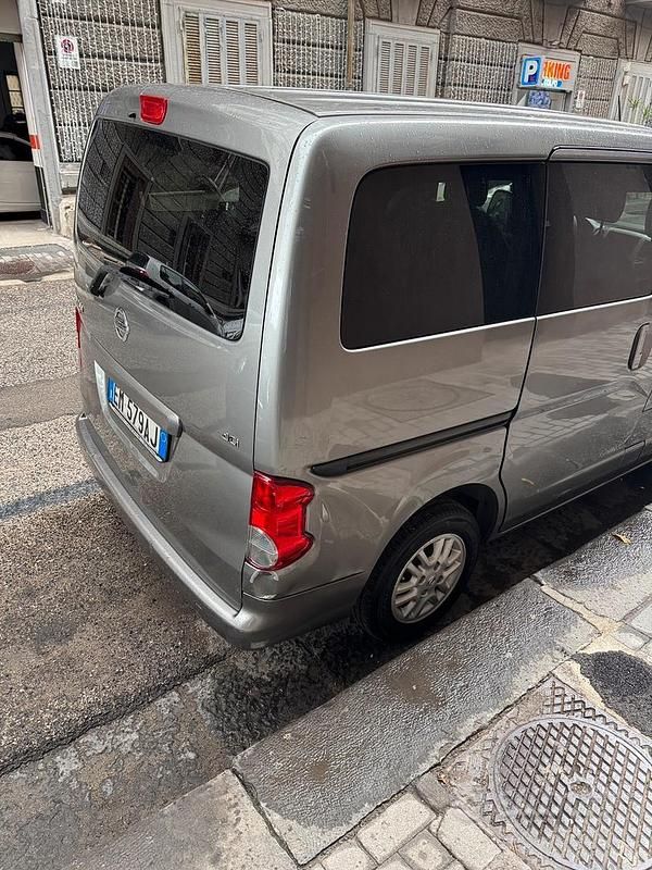 Usata Nissan NV200 110 CV (80 kW) 2012 Grigio Monovolume