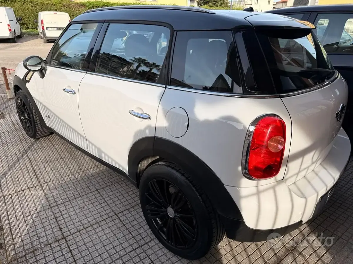 Usata Mini Cooper Countryman 143 CV (105 kW) 2012 Bianco SUV