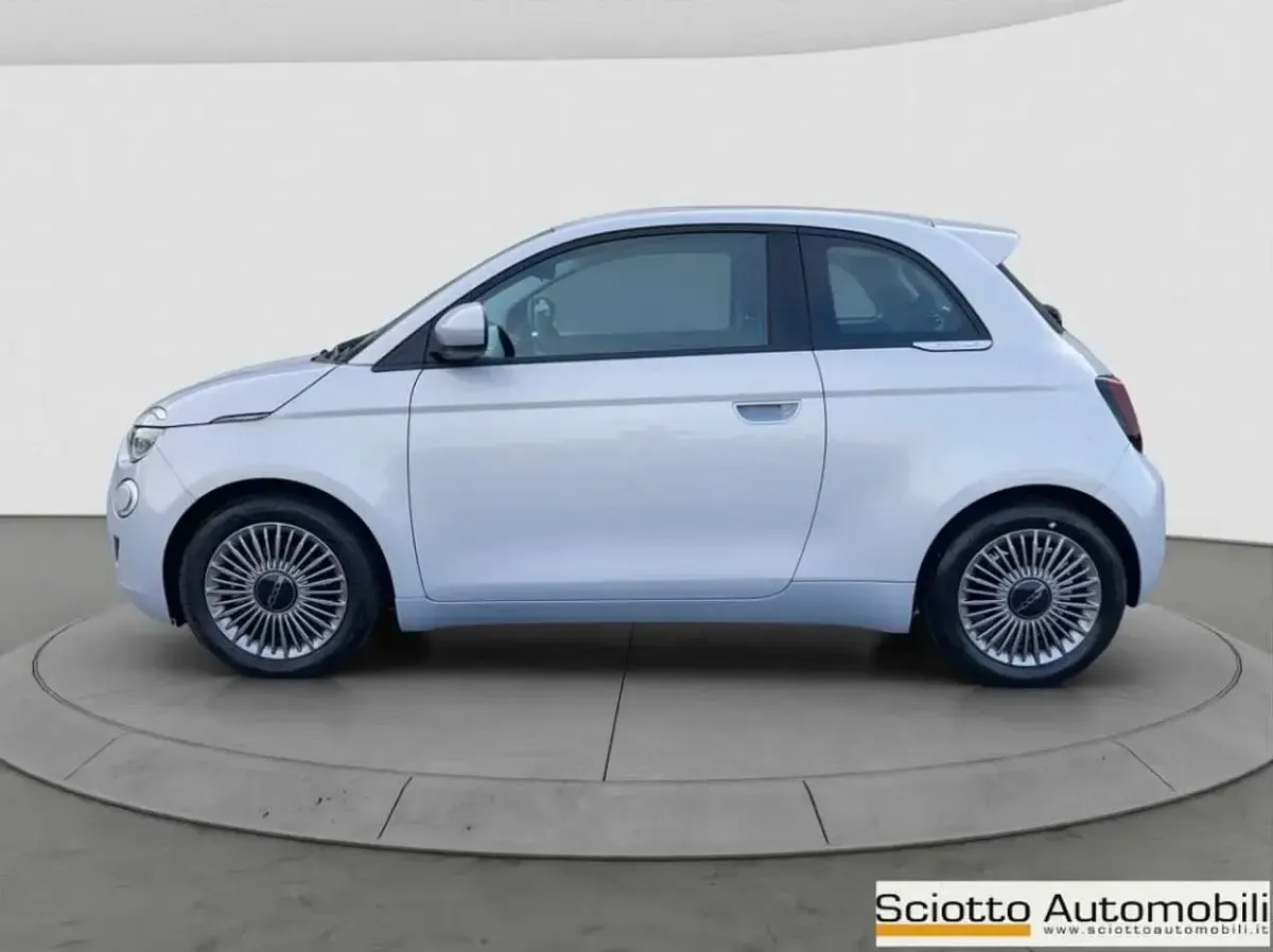 Nuova Fiat 500 65 CV (47 kW) 2025 Celestial blue Utilitaria