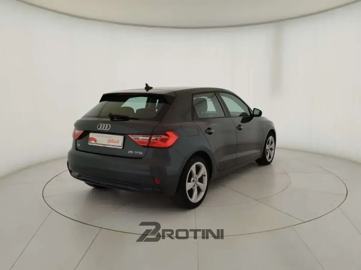 Usata Audi A1 Admired 95 CV (69 kW) 2020 Grigio SUV