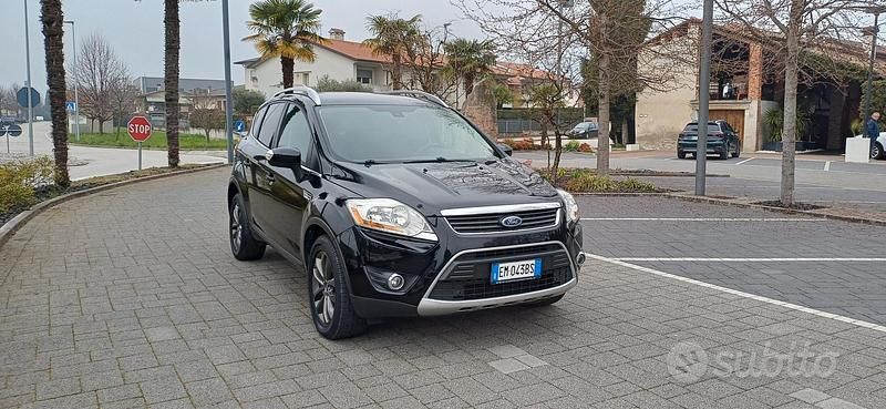 Usata Ford Kuga 2012 Nero SUV