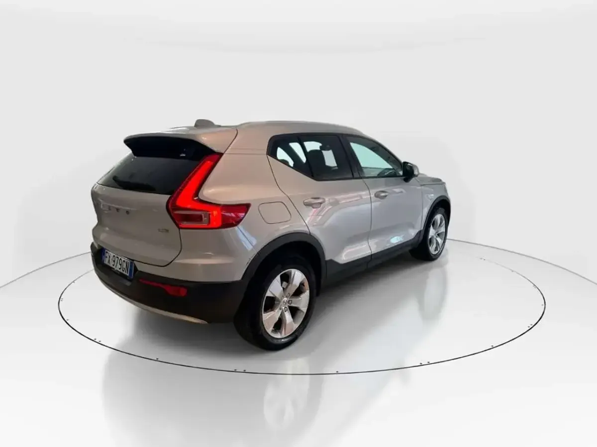 Usata Volvo XC40 Business Edition 150 CV (110 kW) 2019 Grigio SUV