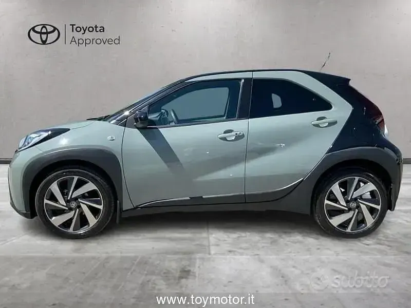 Usata Toyota Aygo X Lounge 72 CV (52 kW) 2024 Nero SUV