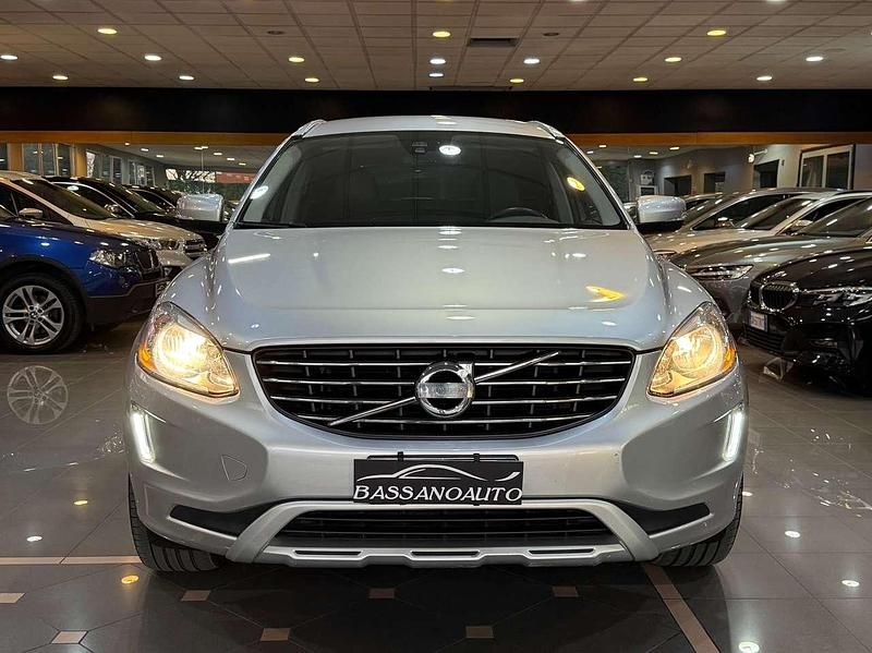 Usata Volvo XC60 Momentum 181 CV (133 kW) 2014 Grigio SUV