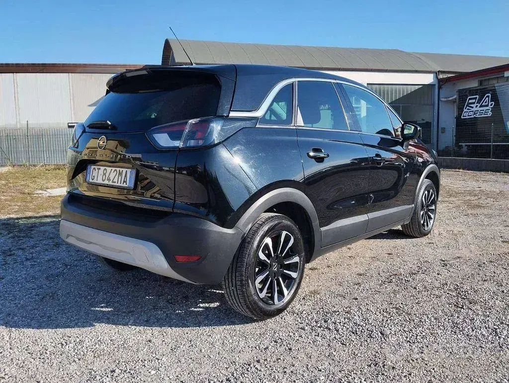 Usata Opel Crossland Elegance 131 CV (96 kW) 2024 Nero SUV