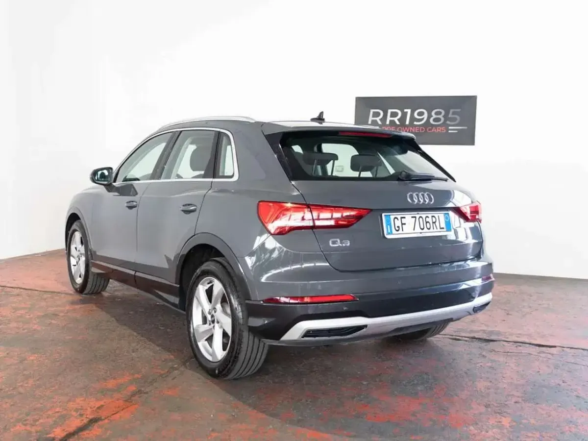 Usata Audi Q3 Advanced Plus 150 CV (110 kW) 2021 Gray SUV