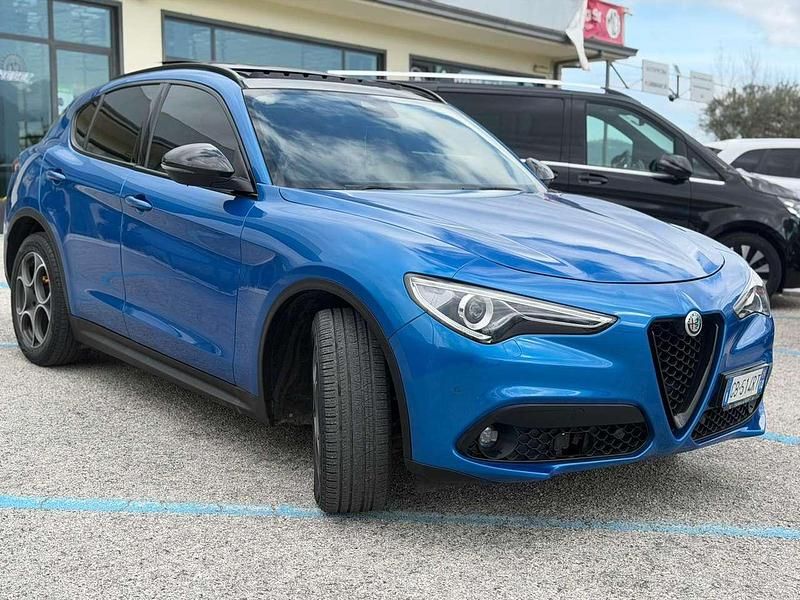 Usata Alfa Romeo Stelvio Ti 190 CV (139 kW) 2020 Blu/azzurro SUV