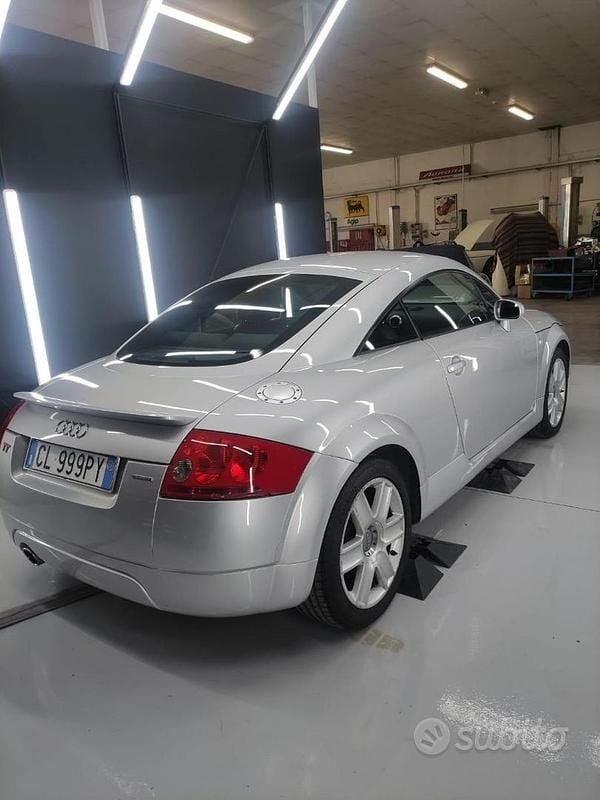 Grigio Usata 2000 Audi TT Coupé | 7000 € (Buon prezzo) - Immagine 1/4