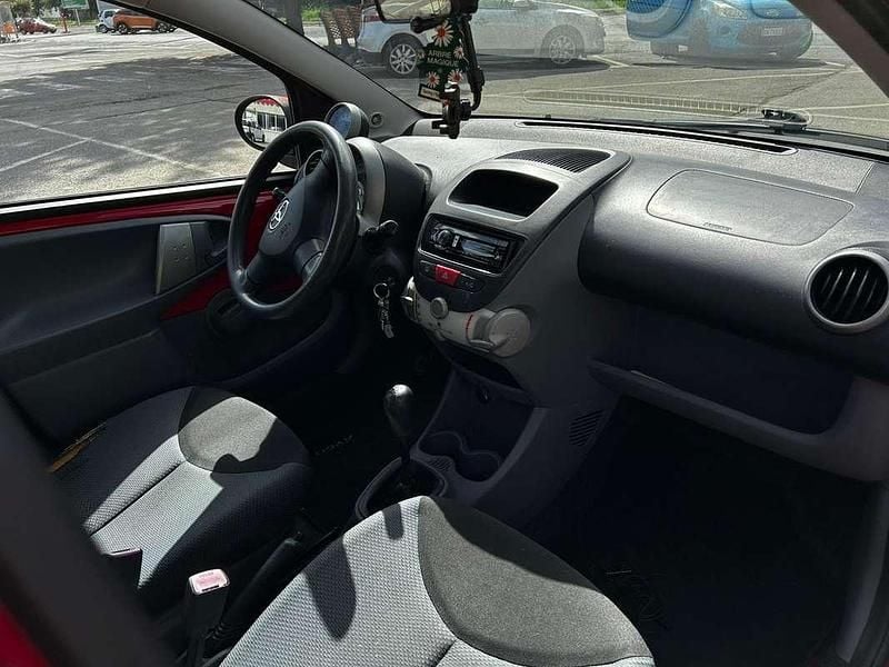 Rosso Usata 2006 Toyota Aygo Due volumi | 1600 € (Super prezzo) - Immagine 1/4