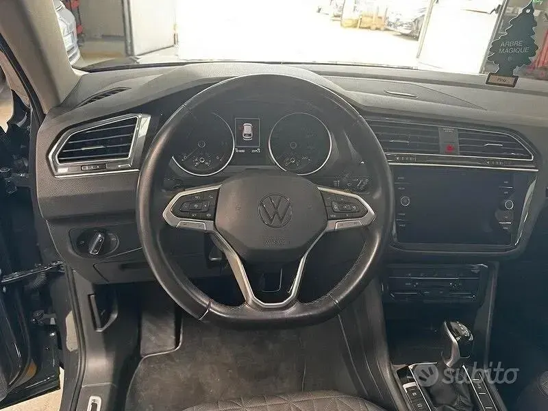 Usata VW Tiguan Elegance 150 CV (110 kW) 2022 Grigio SUV