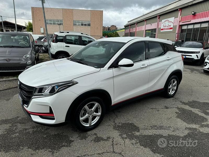 Bianco Usata 2024 DFSK Glory 500 Tre volumi | 15.000 € - Immagine 1/4