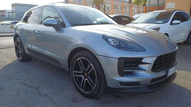 Usata Porsche Macan 245 CV (180 kW) 2020 Argento SUV