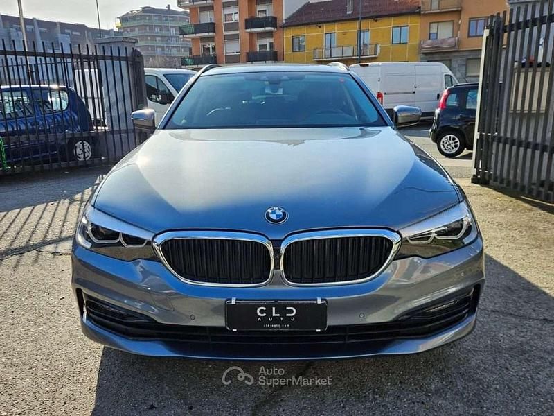 Usata BMW 520 Sport Line 190 CV (139 kW) 2018 Grigio Station wagon