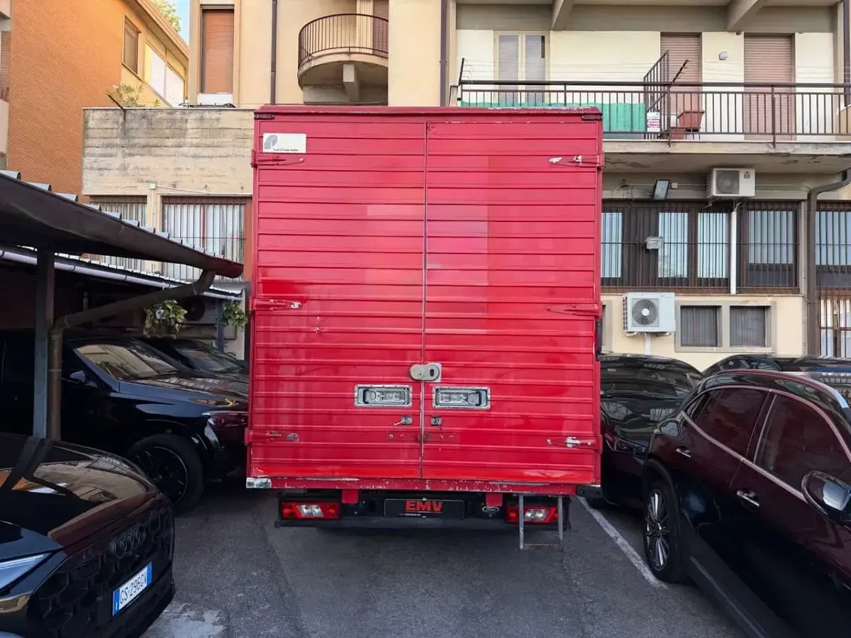 Usata Ford Transit Trend 131 CV (96 kW) 2018 Rosso Furgone