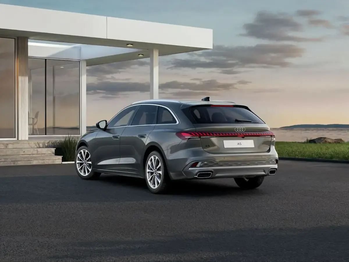 Nuova Audi A5 Advanced Plus 204 CV (150 kW) 2026 Grigio chronos metallizzato Station wagon