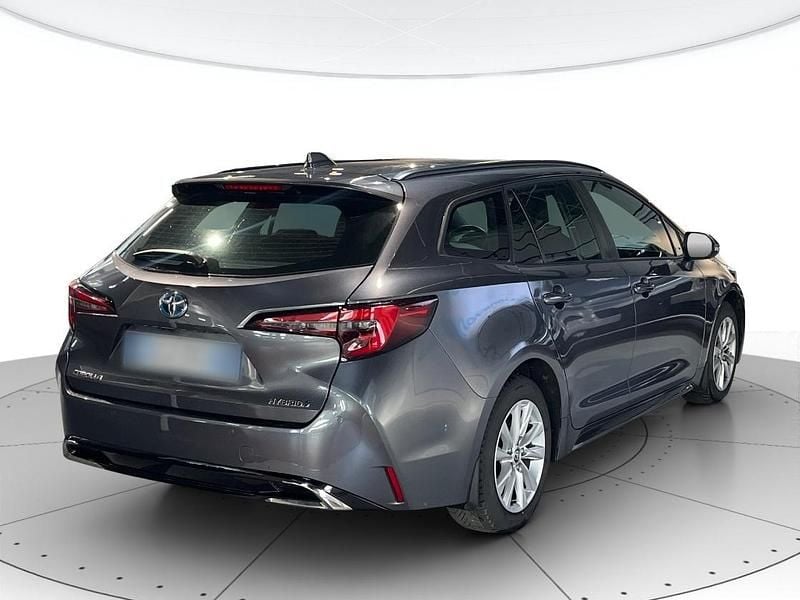 Usata Toyota Corolla Active 98 CV (72 kW) 2024 Grigio Station wagon