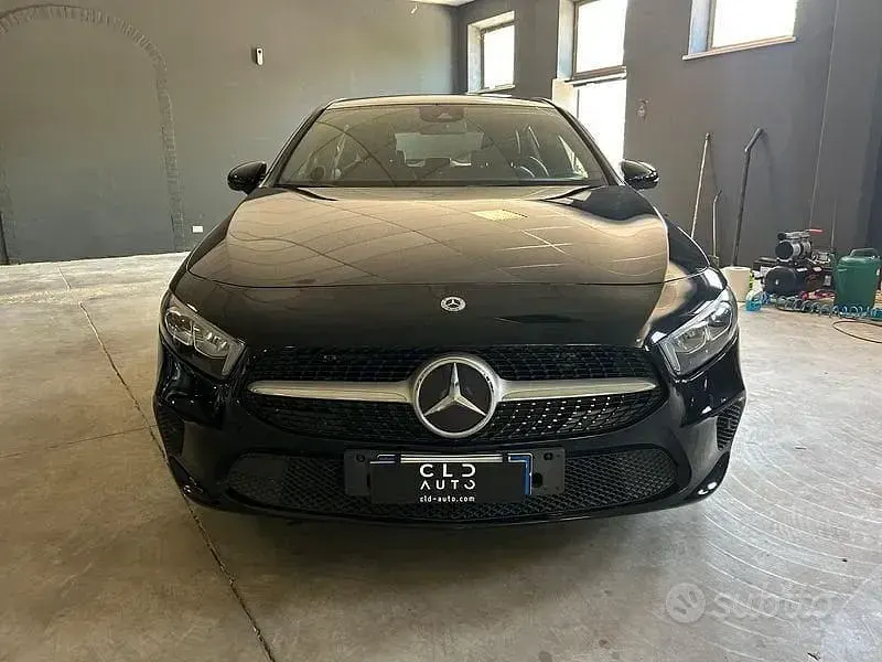 Usata Mercedes A180 Executive 116 CV (85 kW) 2021 Nero Berlina