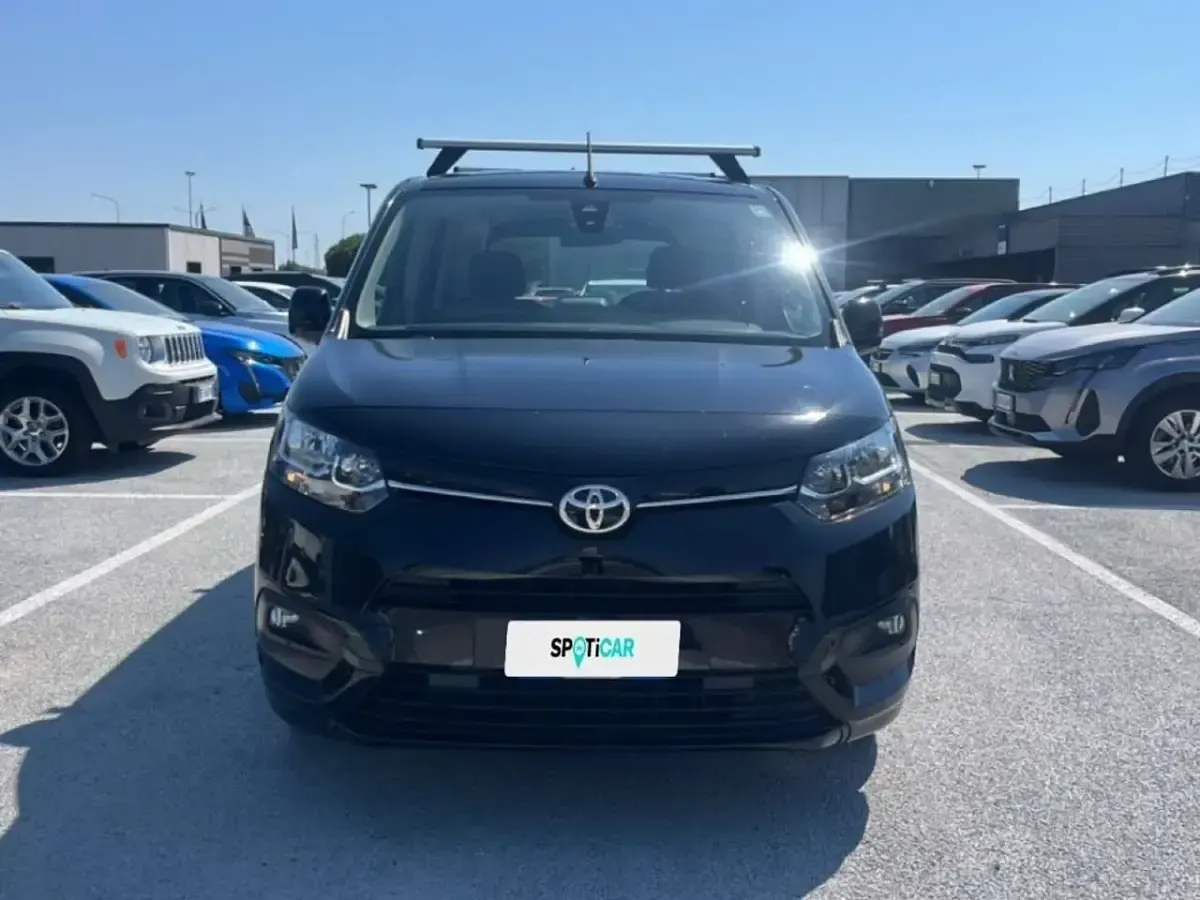 Usata Toyota Proace Verso City 110 CV (80 kW) 2022 Nero met. Station wagon