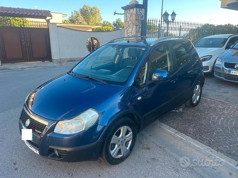 Usata Fiat Sedici Emotion 119 CV (87 kW) 2006 Blu SUV