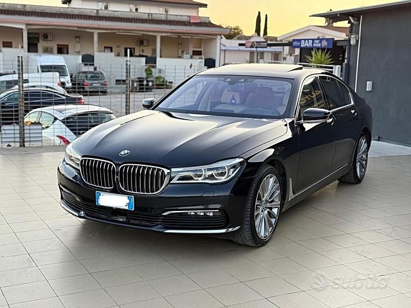 Usata BMW 730 265 CV (194 kW) 2018 Nero Berlina