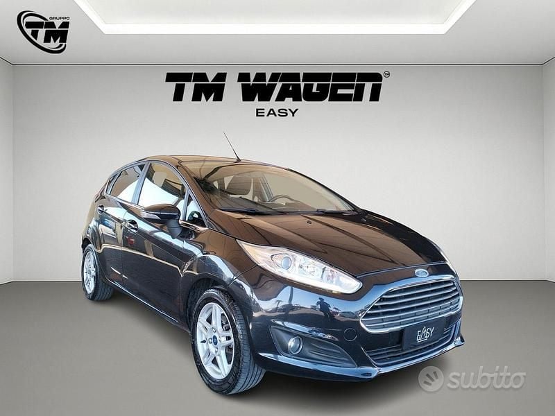 Usata Ford Fiesta Titanium 101 CV (74 kW) 2014 Nero Utilitaria