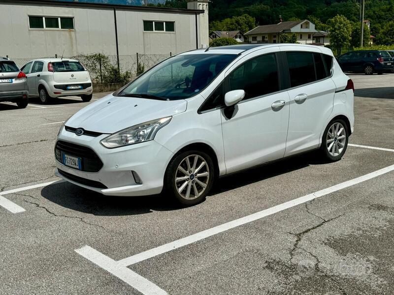 Usata Ford B-MAX Titanium 75 CV (55 kW) 2016 Bianco Monovolume