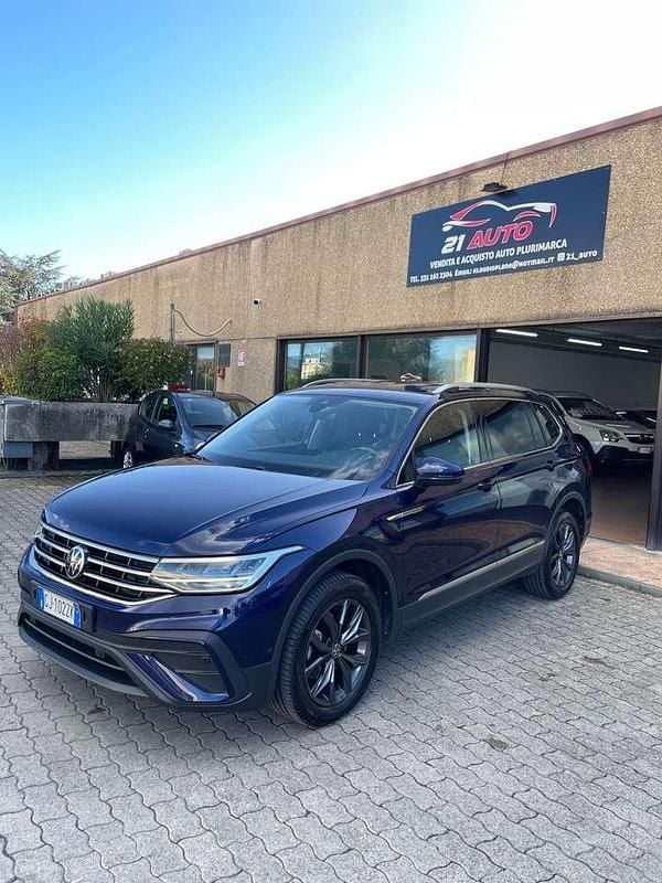 Usata VW Tiguan Allspace R-line 150 CV (110 kW) 2022 Blu/azzurro SUV
