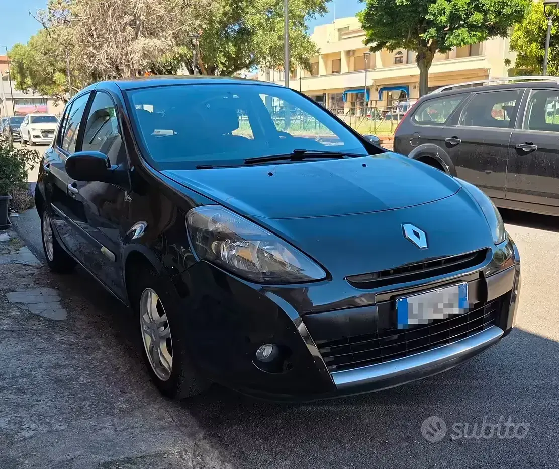 Usata Renault Clio II 85 CV (62 kW) 2010 Nero Berlina