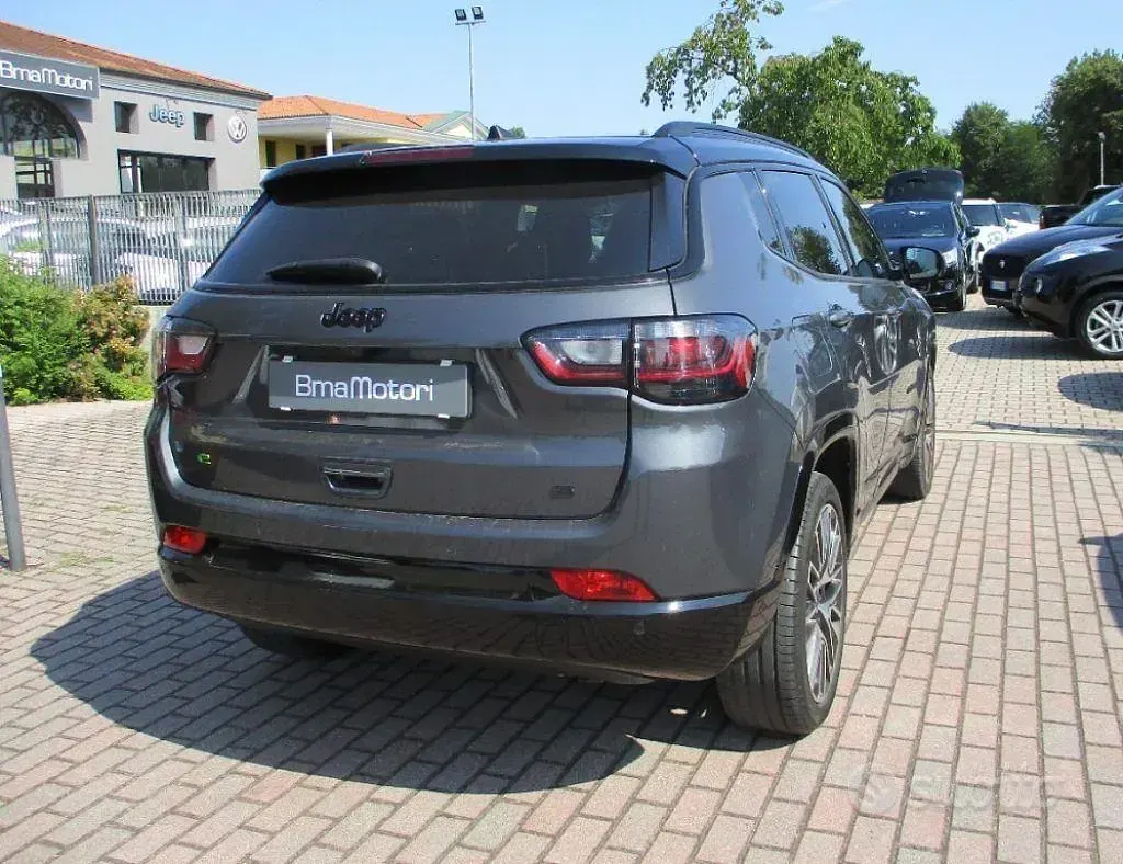 Usata Jeep Compass 131 CV (96 kW) 2025 Grigio SUV