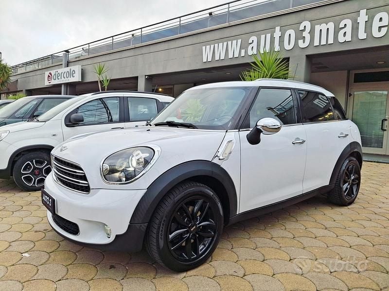 Usata Mini Park Lane Countryman 112 CV (82 kW) 2015 Bianco SUV