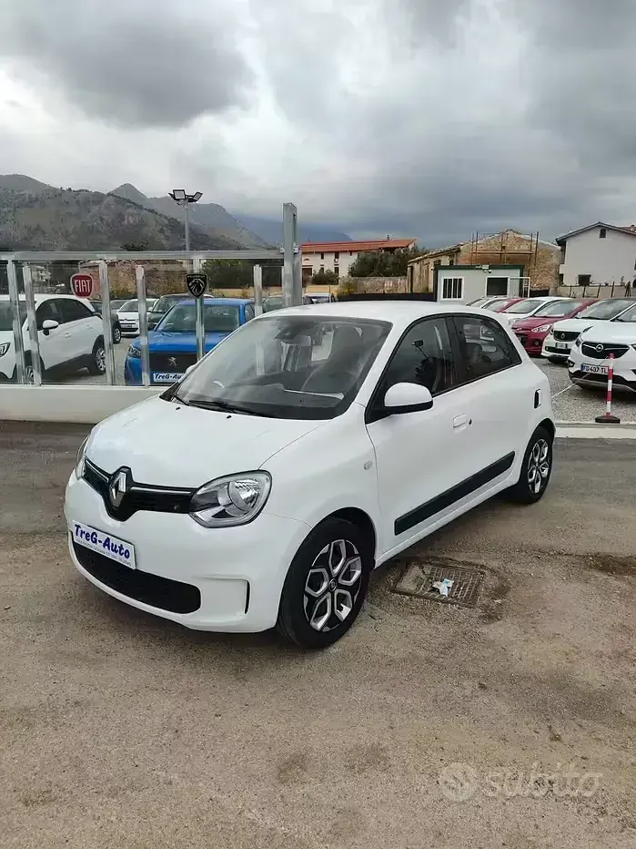 Usata Renault Twingo SE 65 CV (47 kW) 2021 Bianco Utilitaria