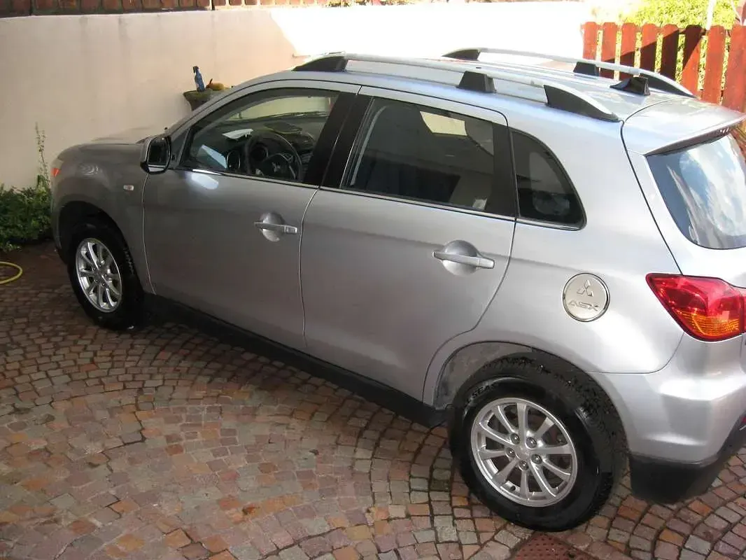 Usata Mitsubishi ASX Invite 150 CV (110 kW) 2013 Argento SUV