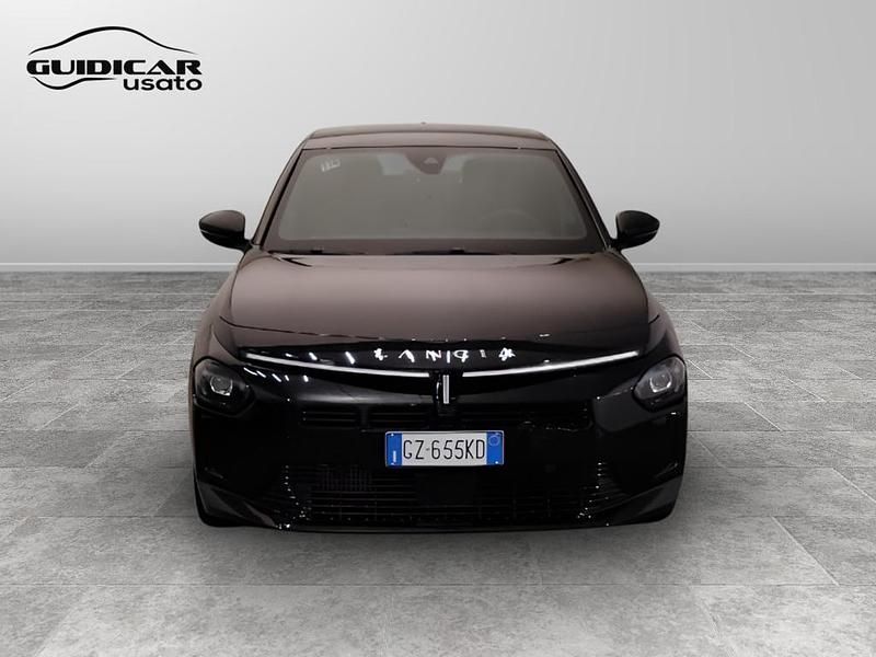 Usata Lancia Ypsilon 101 CV (74 kW) 2025 Nero Utilitaria