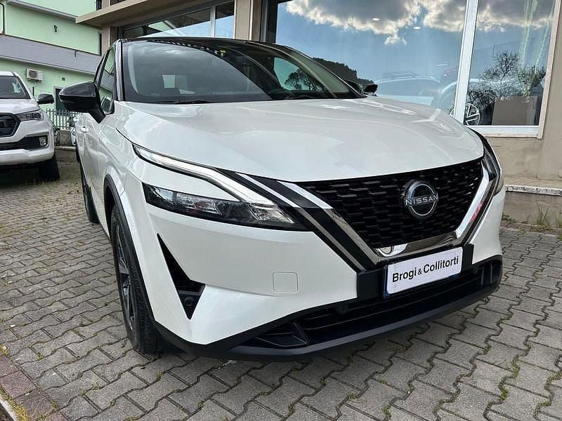 Usata Nissan Qashqai N-Connecta 140 CV (102 kW) 2023 Bianco SUV