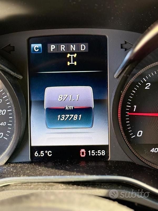 Usata Mercedes X350 Progressive 258 CV (189 kW) 2019 Grigio Pick-up