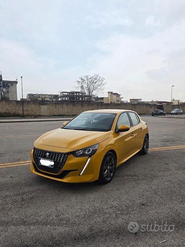 Usata Peugeot 208 Active 75 CV (55 kW) 2020 Giallo Utilitaria