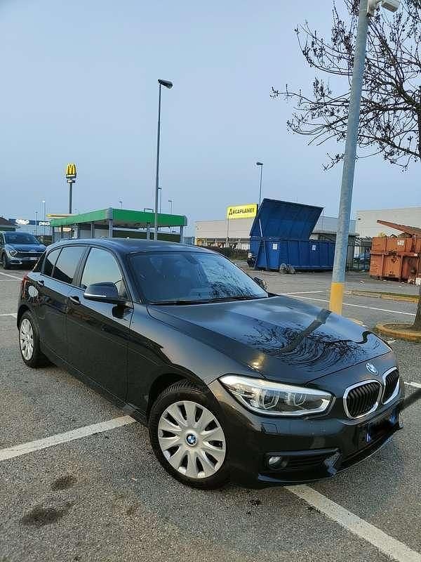 Usata BMW 120 Advantage 190 CV (139 kW) 2016 Nero Utilitaria