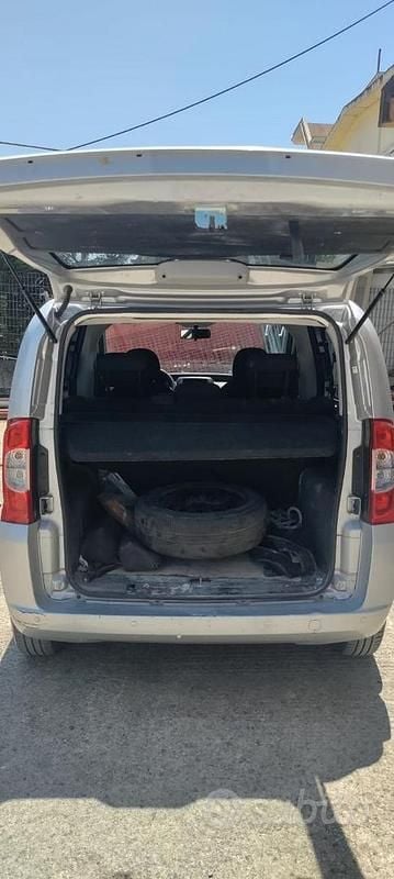 Usata Fiat Qubo Active 73 CV (53 kW) 2011 Grigio Monovolume